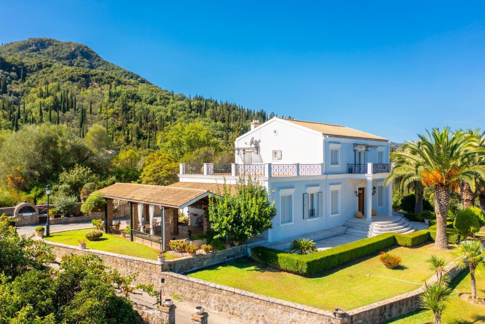 Villa Golden Tiara Agioi Deka  Ngoại thất bức ảnh