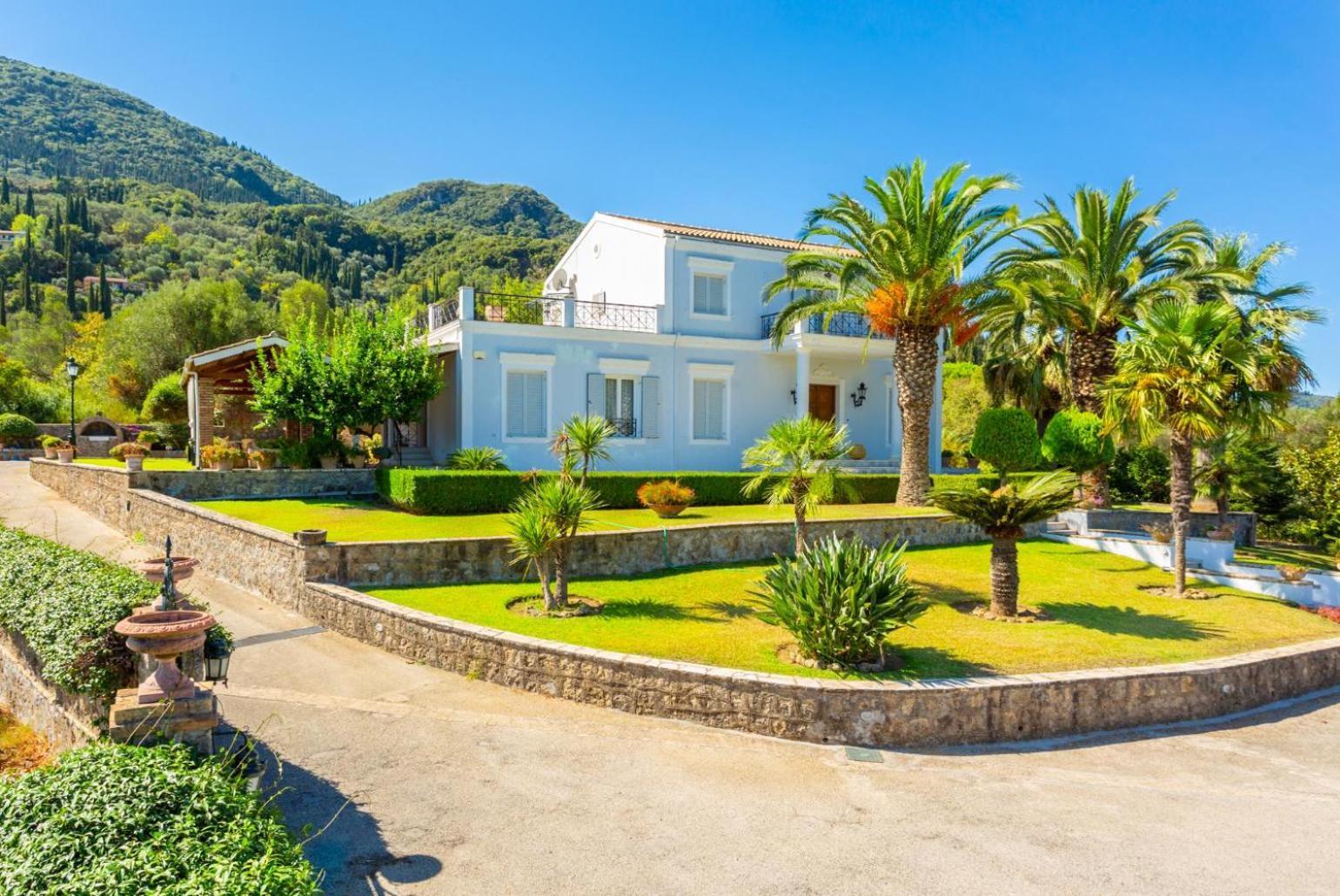 Villa Golden Tiara Agioi Deka  Ngoại thất bức ảnh