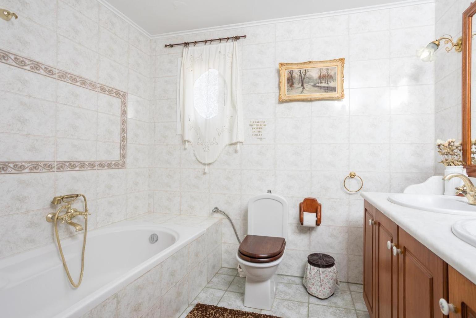 Villa Golden Tiara Agioi Deka  Ngoại thất bức ảnh