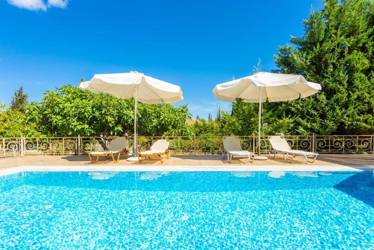 Villa Golden Tiara Agioi Deka  Ngoại thất bức ảnh